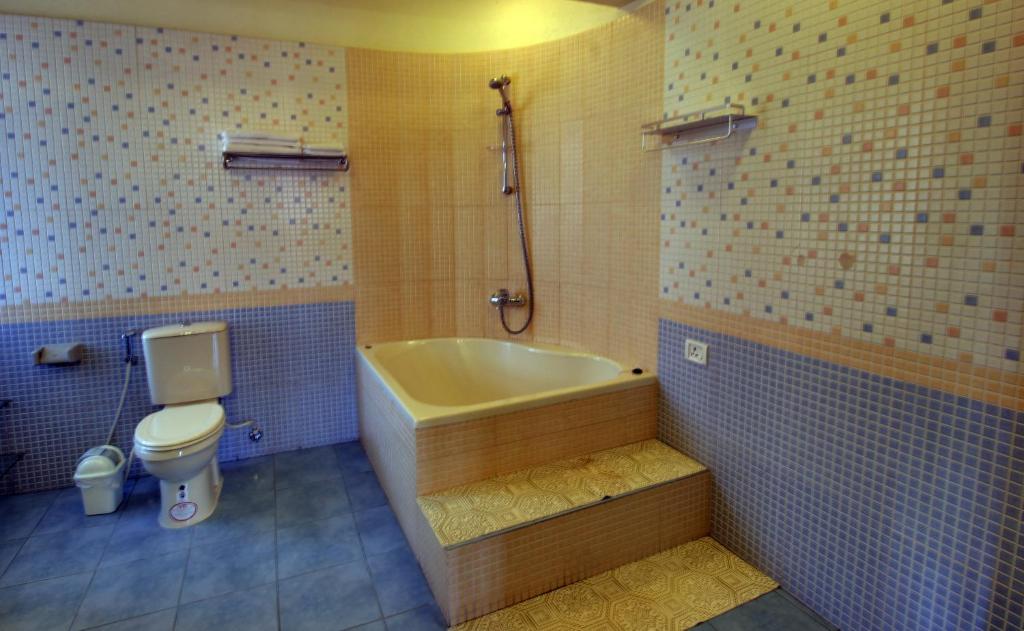 Baðherbergi á Vardan Resort n' Apartment