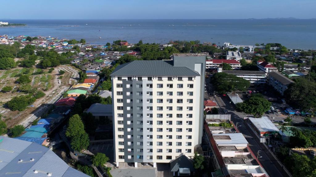 Ruenthip Pattaya - Resim 5