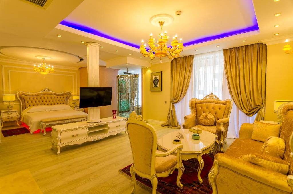 Phoenicia Royal Hotel - Love Apartment