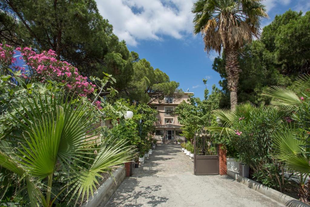 Zahrada ubytování Melis Hotel Kusadasi