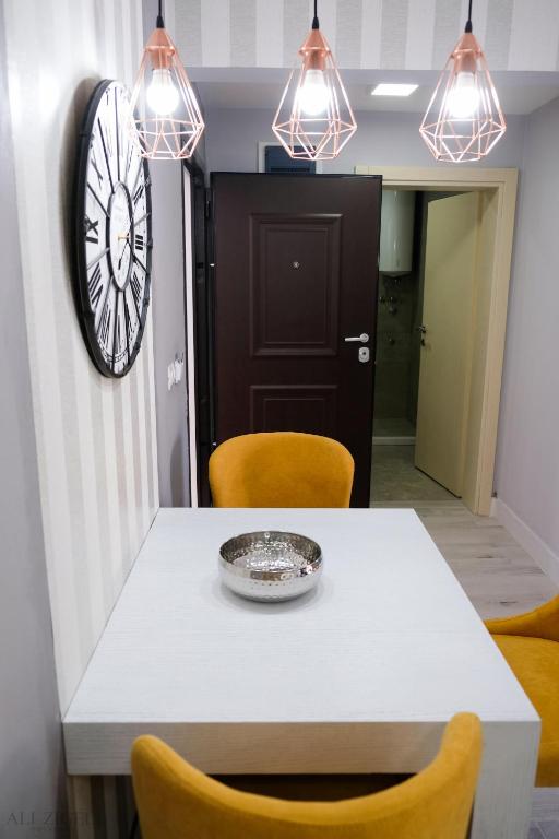 Apartments Eneida - Comfort Studio With Balcony