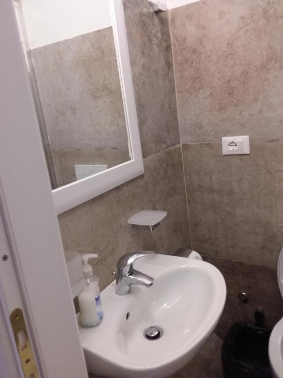 Koupelna v ubytování Rina Rooms
