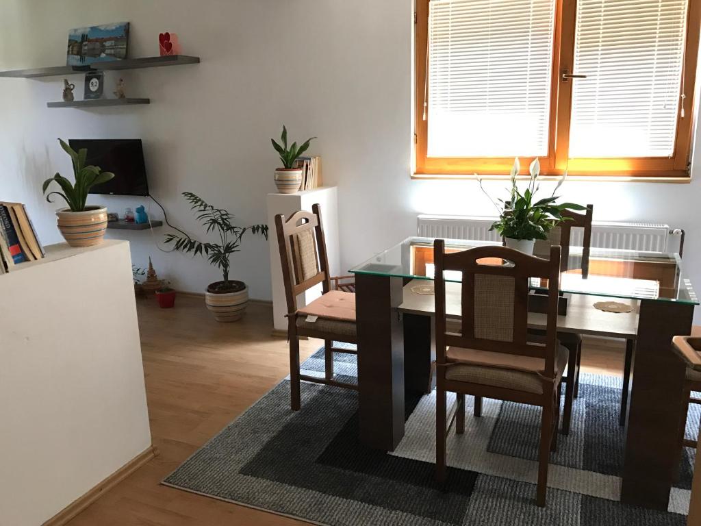 Apartment near the Airport - Apartamento - Planta Baja