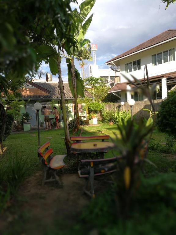 Baan Bua Guest House - Resim 28