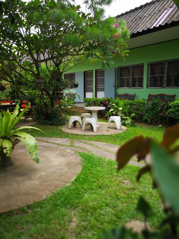 Baan Bua Guest House - Resim 20