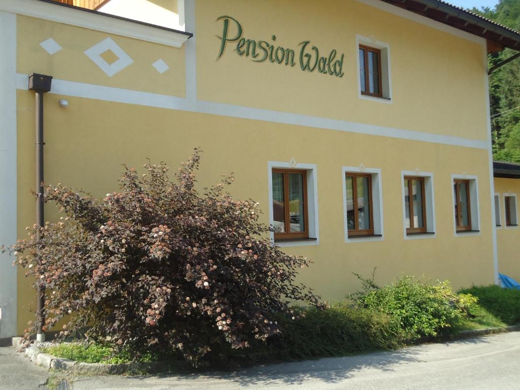 Budova, kde se aparthotel nachází