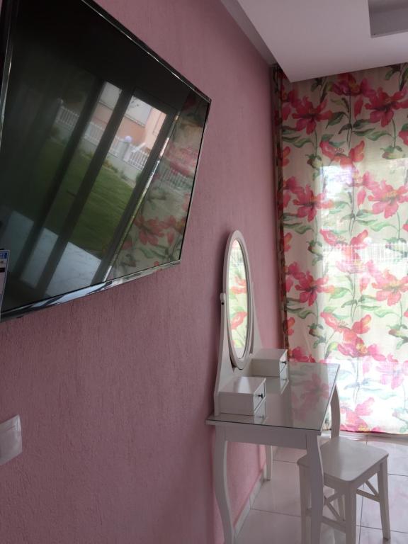 Dream Boutique Apartments - 16