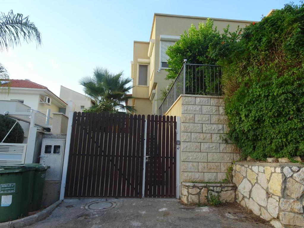 Fotografie z fotogalerie ubytování Magnificent studio in Zichron yaakov sea view and garden v destinaci Zichron Ja'akov