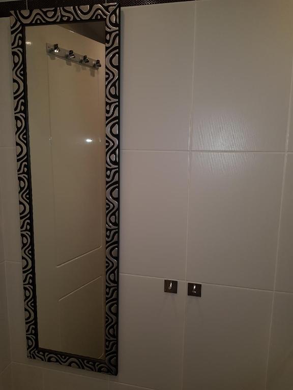 A bathroom at Guanabara Park - 7 Heaven apartments