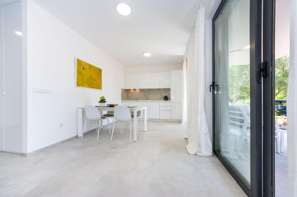Kuchyň nebo kuchyňský kout v ubytování D. Marine Apartments