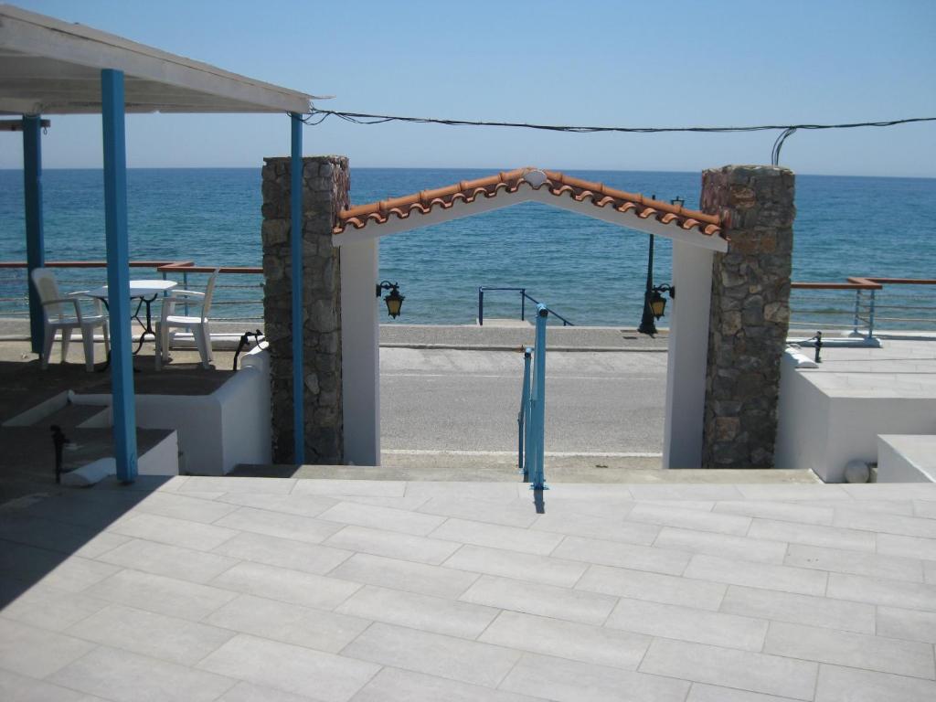 A general sea view or a sea view taken from a vendégházakat