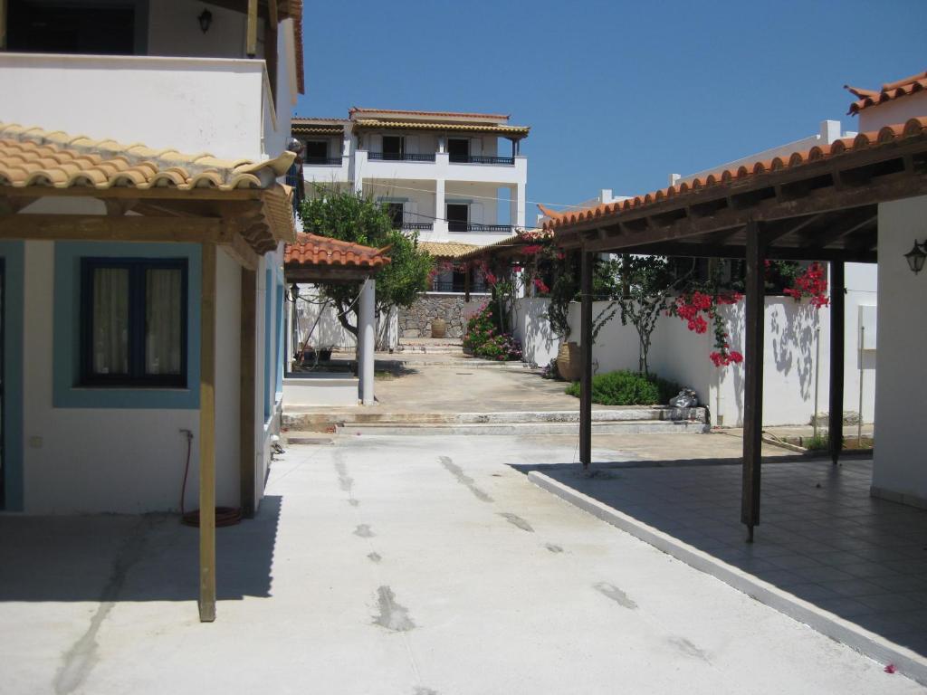 The building in which a vendégházakat is located