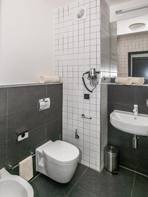 Koupelna v ubytování Hotel 99