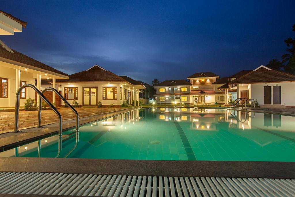 Bazén v ubytování Le Coffee Resort nebo v jeho okolí