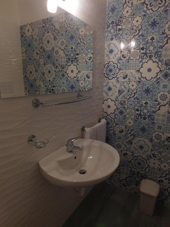 B & B Amore - Habitación Doble De Lujo Con Balcón