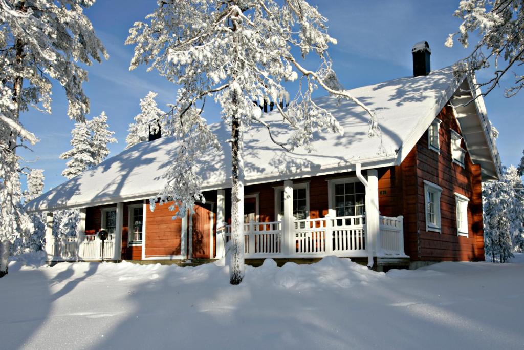 Ounasvaaran Lakituvat Chalets зимой