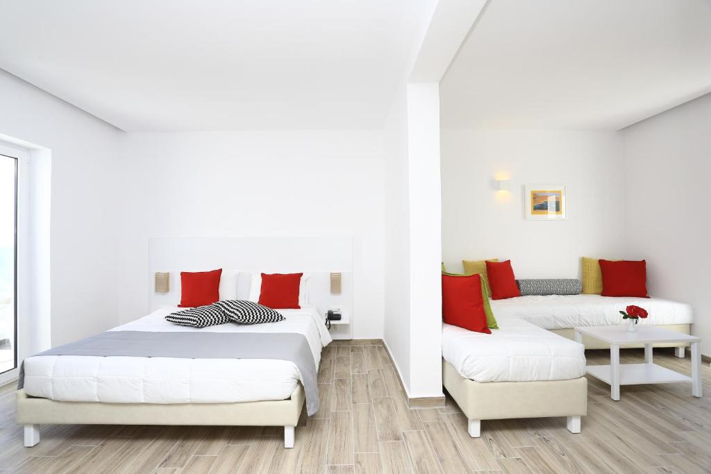 Postel nebo postele na pokoji v ubytování Blu Acqua Hotel