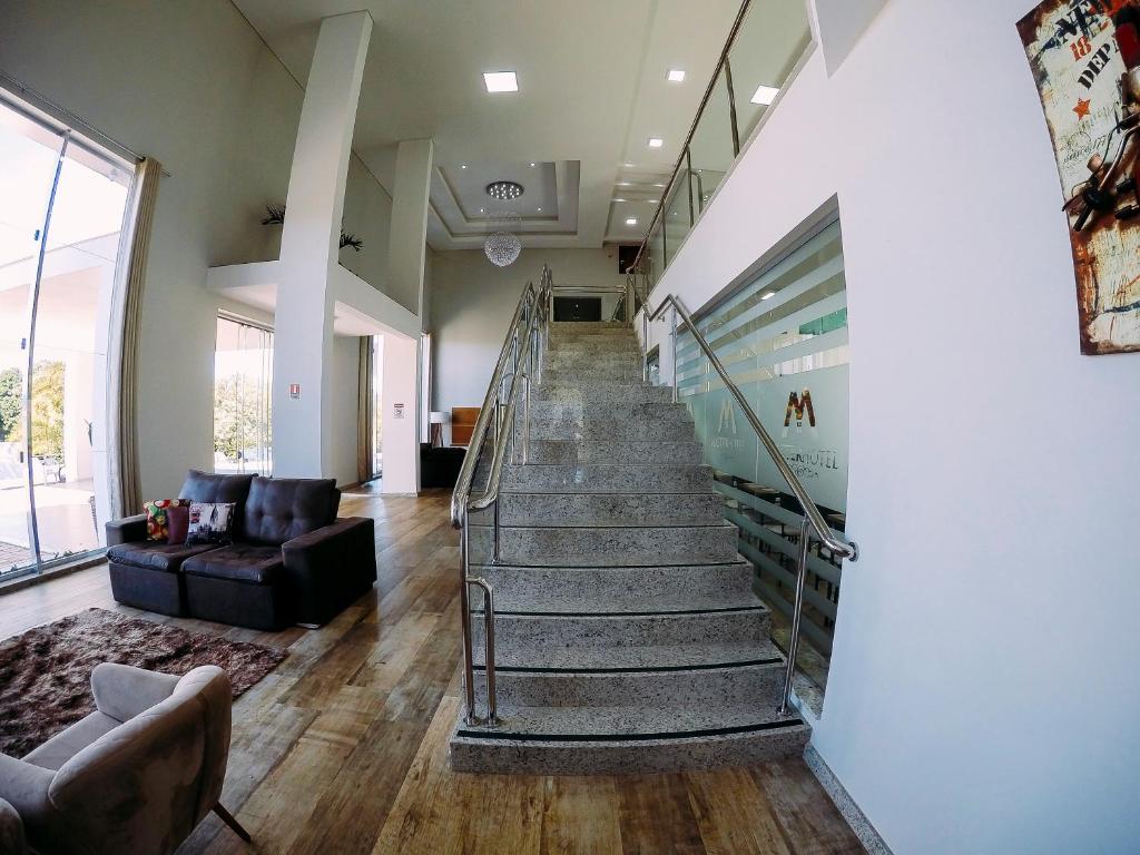  Master Hotel