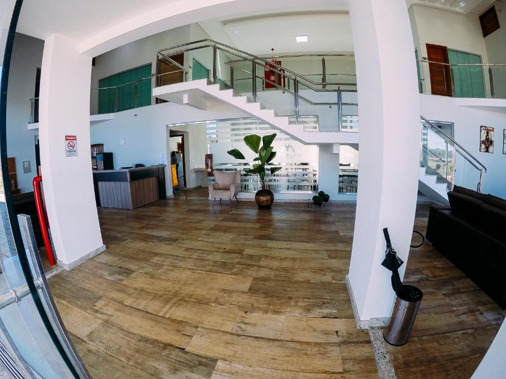  Master Hotel
