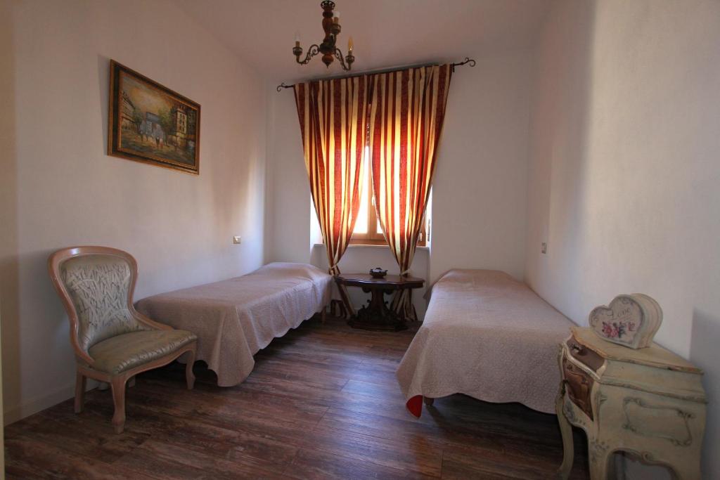 Postel nebo postele na pokoji v ubytování Romeo & Juliet Non-Hotel