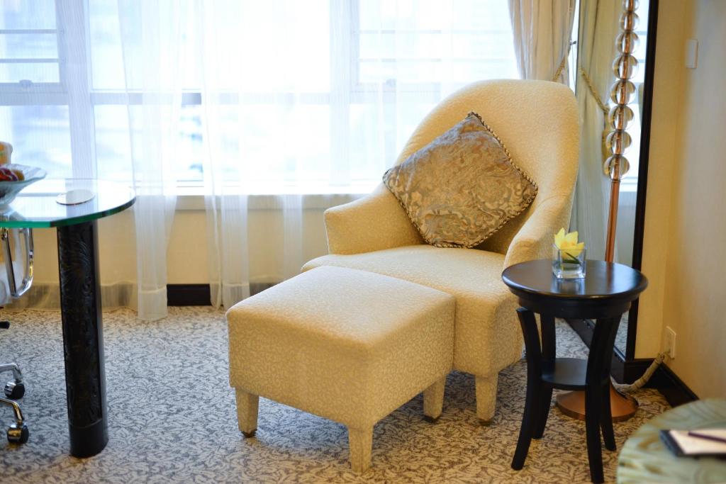 Istumisnurk majutusasutuses Regal Hongkong Hotel