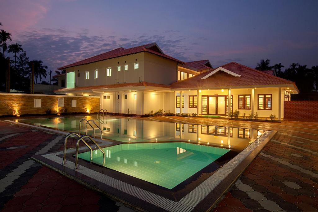 Bazén v ubytování Le Coffee Resort nebo v jeho okolí