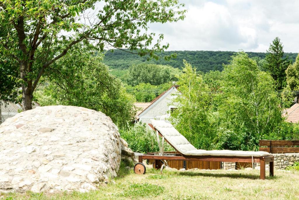 Henye holiday homes - Casa De Dos Dormitorios Con Galería