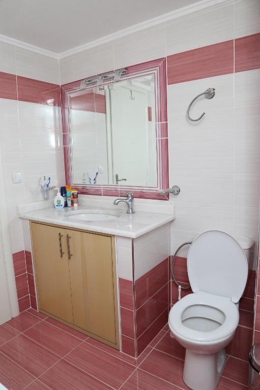 A bathroom at Konstantinos Luxury Apartment