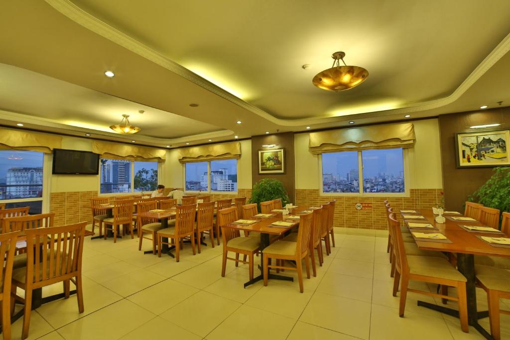 Restavracija oz. druge možnosti za prehrano v nastanitvi Sunny 3 Hotel