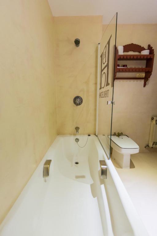 Koupelna v ubytování Hotel Hacienda del Cardenal