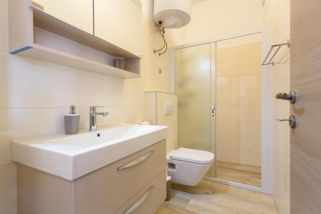 Zdjęcie z galerii obiektu Apartment Rosemary 24 w Krku