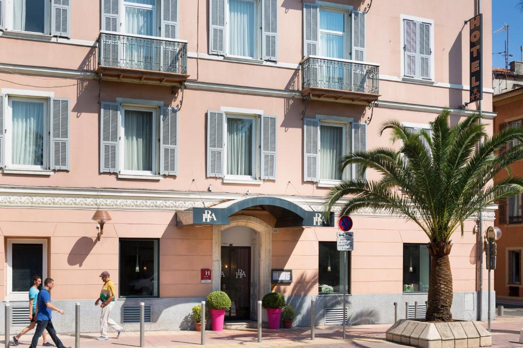Budova, kde se hotel nachází