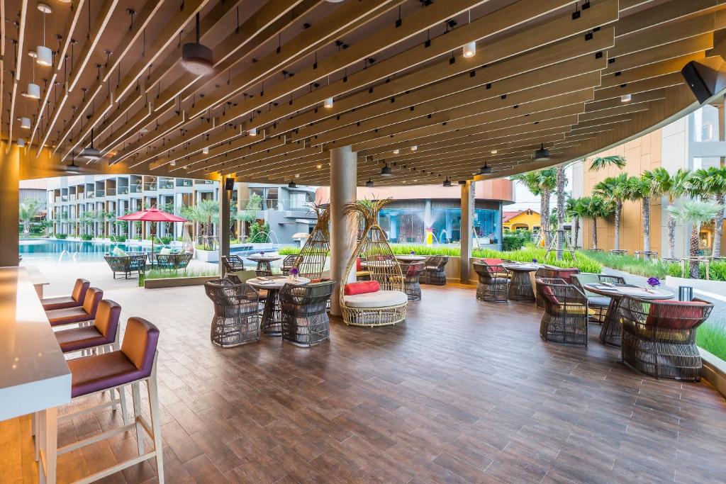 Restaurace v ubytování Avani+ Hua Hin Resort