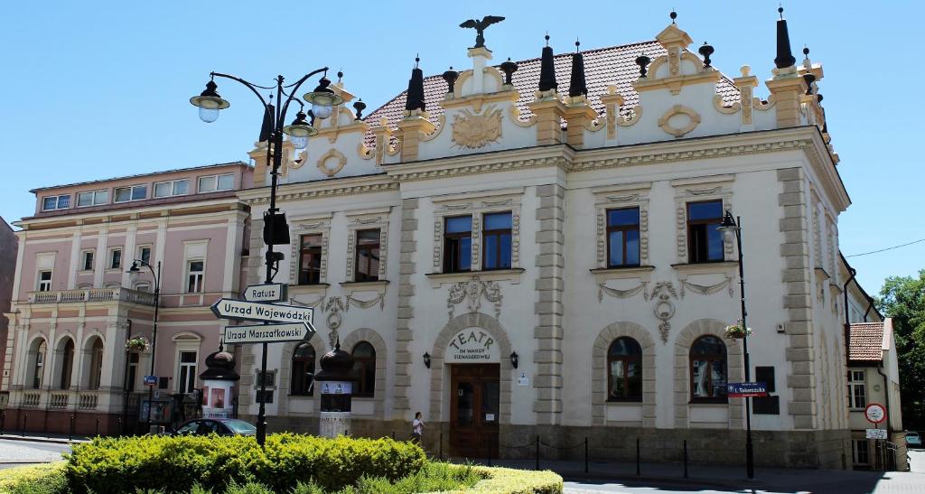 Budova, v ktorej sa apartmán nachádza