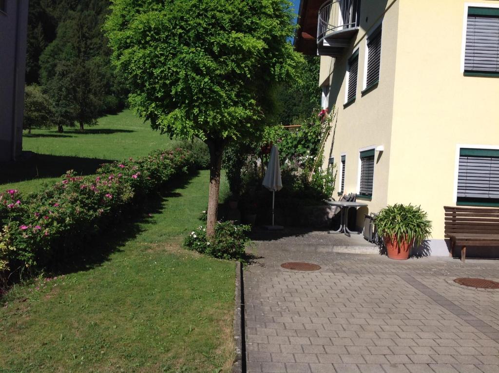 Zahrada ubytování Appartment Shelley