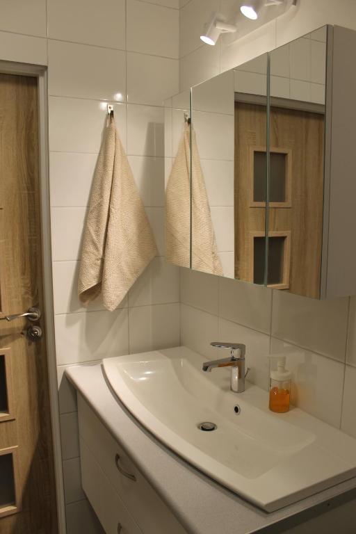 Kúpeľňa v ubytovaní Apartament Raz Dwa Trzy