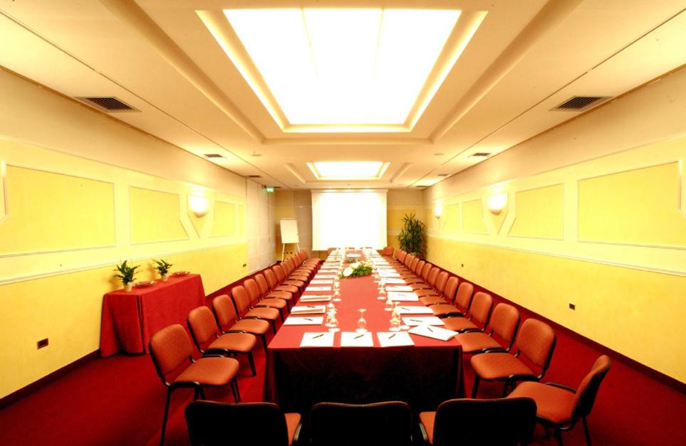 Fotografia z galérie ubytovania Piramidi Hotel v destinácii Torri di Quartesolo