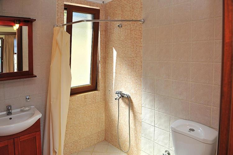 Molivos Sunset Apartments - 15