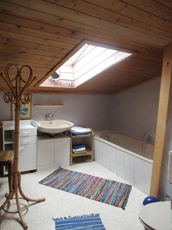 Fotografia z galérie ubytovania Gasthof zur Traube v destinácii Pettneu am Arlberg