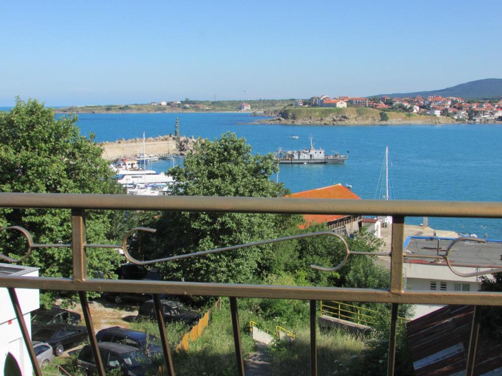 Gallery image of Sunhouse Rooms in Tsarevo