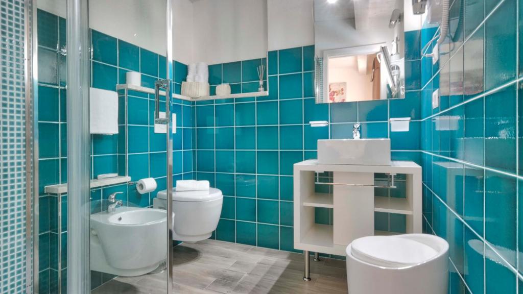 Koupelna v ubytování Smart Suite & Apartments