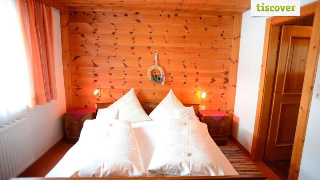 Postel nebo postele na pokoji v ubytování Gastehaus Wolf
