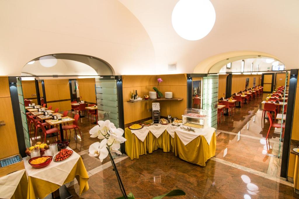 Le Petit Hotel - Resim 25