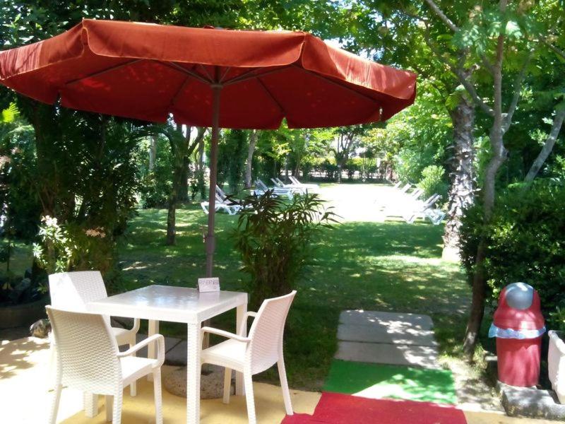 Zahrada ubytování Lido Villaggio il Ragno