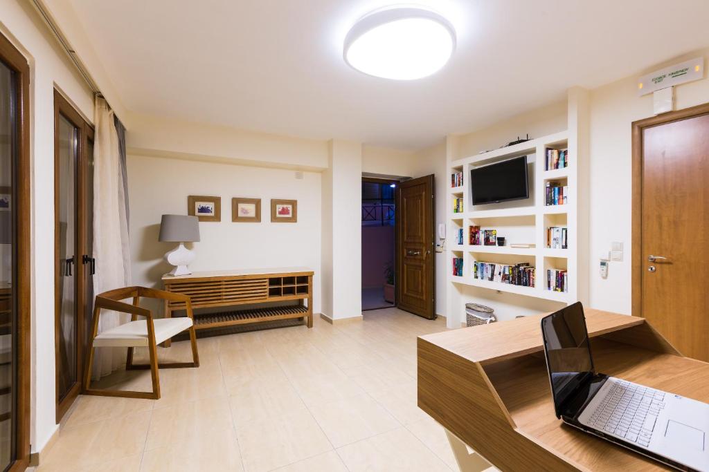 TV a/nebo společenská místnost v ubytování Leste Luxury Homes