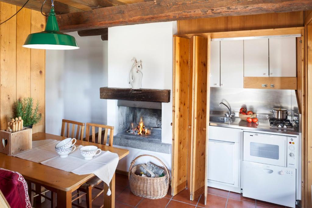 Kuchyň nebo kuchyňský kout v ubytování Albergo Diffuso Sauris in Sauris Di Sopra