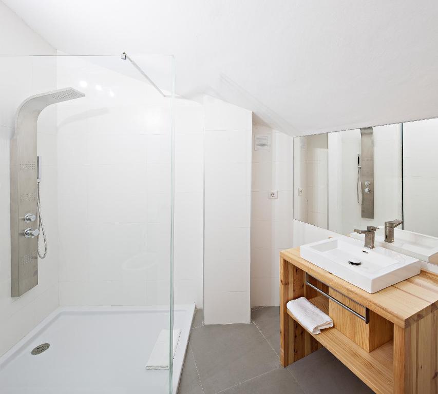 Koupelna v ubytování Smart Suites Albaicin