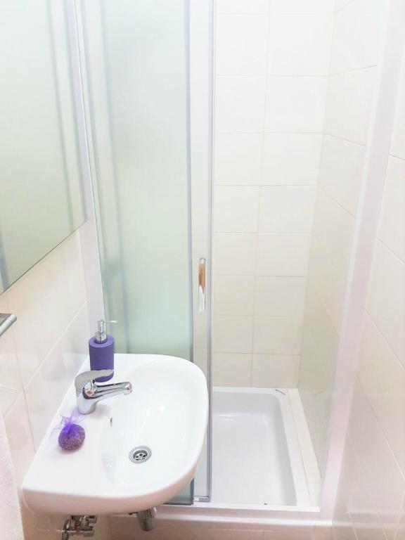 Koupelna v ubytování Room Ivana with private bathroom - Center of Split