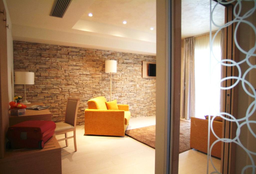 Posezení v ubytování Hotel Duchessa Della Sila