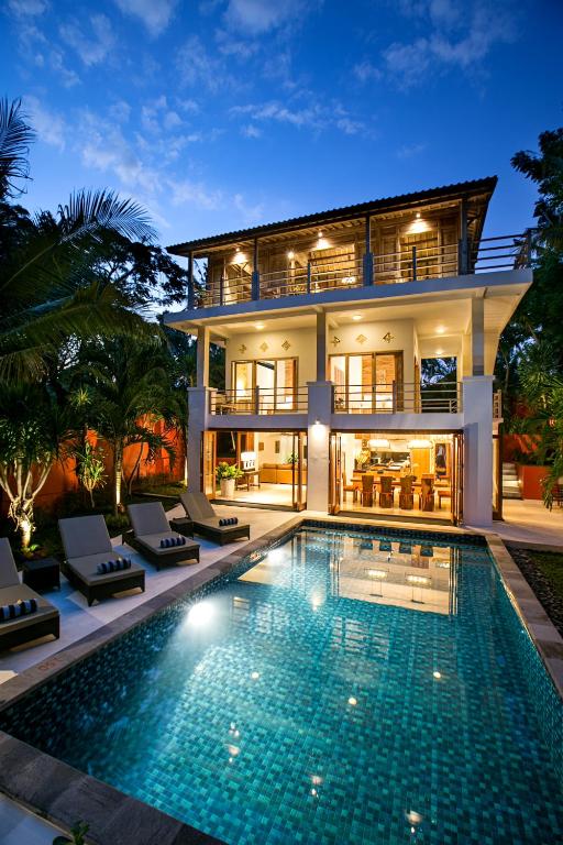 Bazén v ubytování CASA MIMBA - Seaview Private Pool Villa Padangbai nebo v jeho okolí